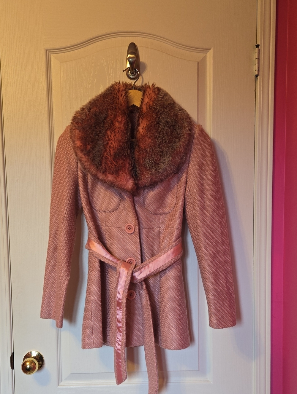 kenzie Pink Belted Trench Coat with Faux-Fur Collar
